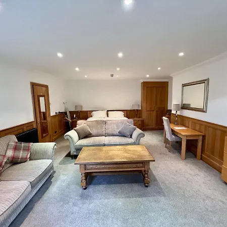 Guest house Melton *
