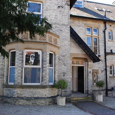 بيت ضيافة Melton 3*