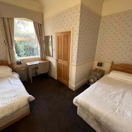 Guest house Melton York