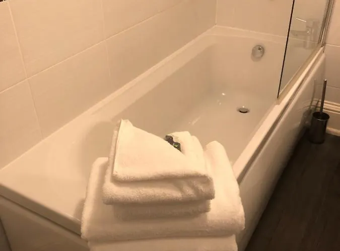 Melton בית הארחה 3*